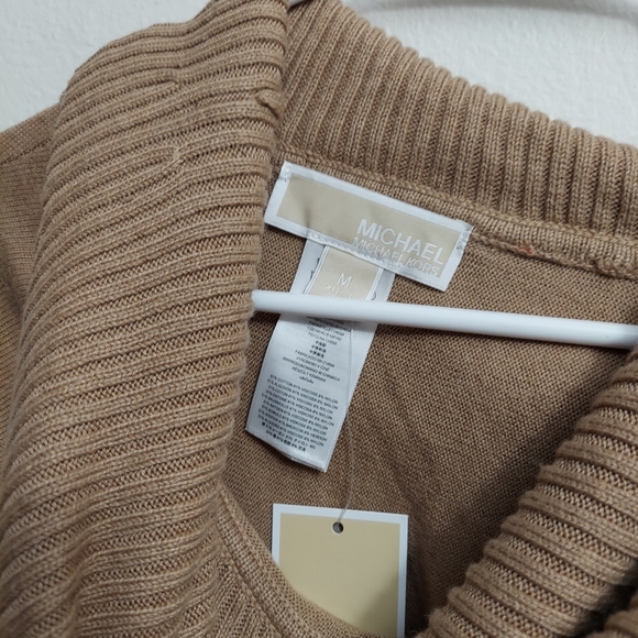 Michael Kors - Picture 3 of 6